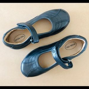 Brand New! Girls Stride Rite Sneakers